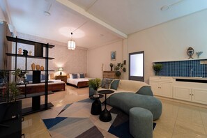 Standard Suite, City View | Desk, laptop workspace, blackout drapes, iron/ironing board - Moonlight Homestay Vung Tau (Ho Chi Minh City)