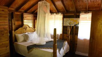 1 dormitorio, tabla de planchar con plancha, wifi y ropa de cama