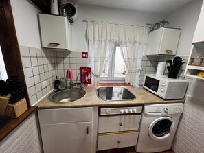 Interior - Cozy Escape In Rural Village (Barruelo de Santullan)