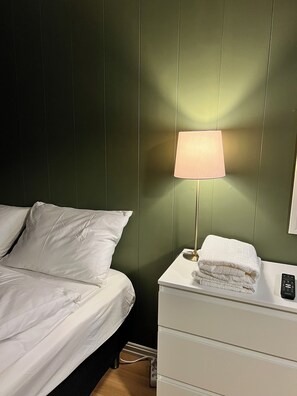 2 室のベッドルーム、WiFi、ベッドシーツ