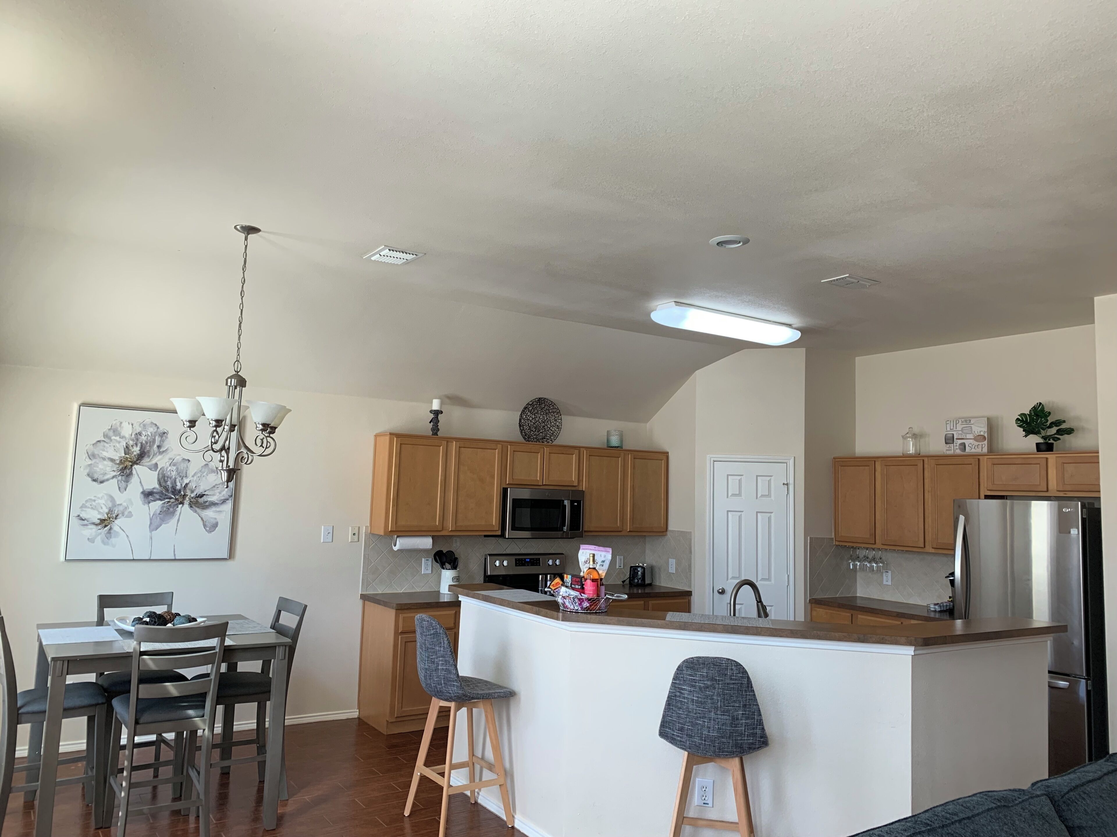 House, 3 Bedrooms | Dining