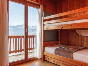 3 bedrooms, internet