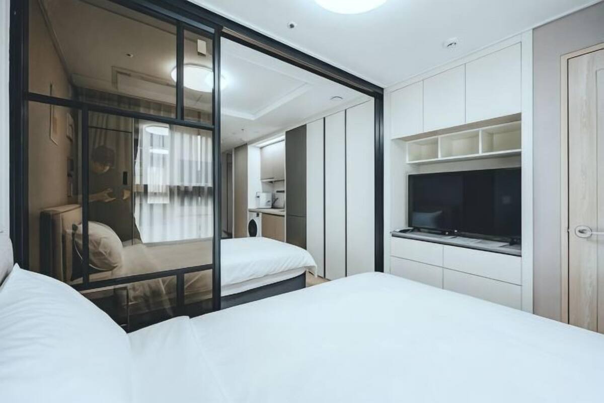 ห้องเก็บเสียง, เตารีด/โต๊ะรีดผ้า, Wi-Fi ฟรี