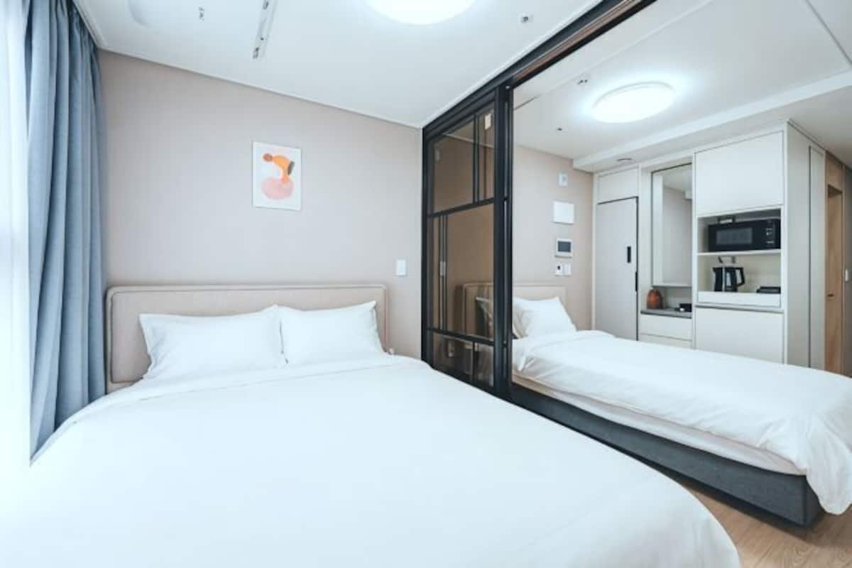 Soundproofing, iron/ironing board, free WiFi, wheelchair access