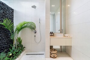 Bathroom - Azure 2BR Villa in Ubud Rice Field views (Ubud)