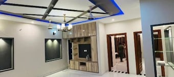 Glorious Guest House (Standard King Room)
