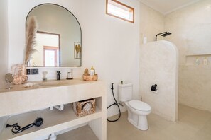Villa, 2 Bedrooms, Pool View | Bathroom - THE LUXURY LIVING (Canggu)