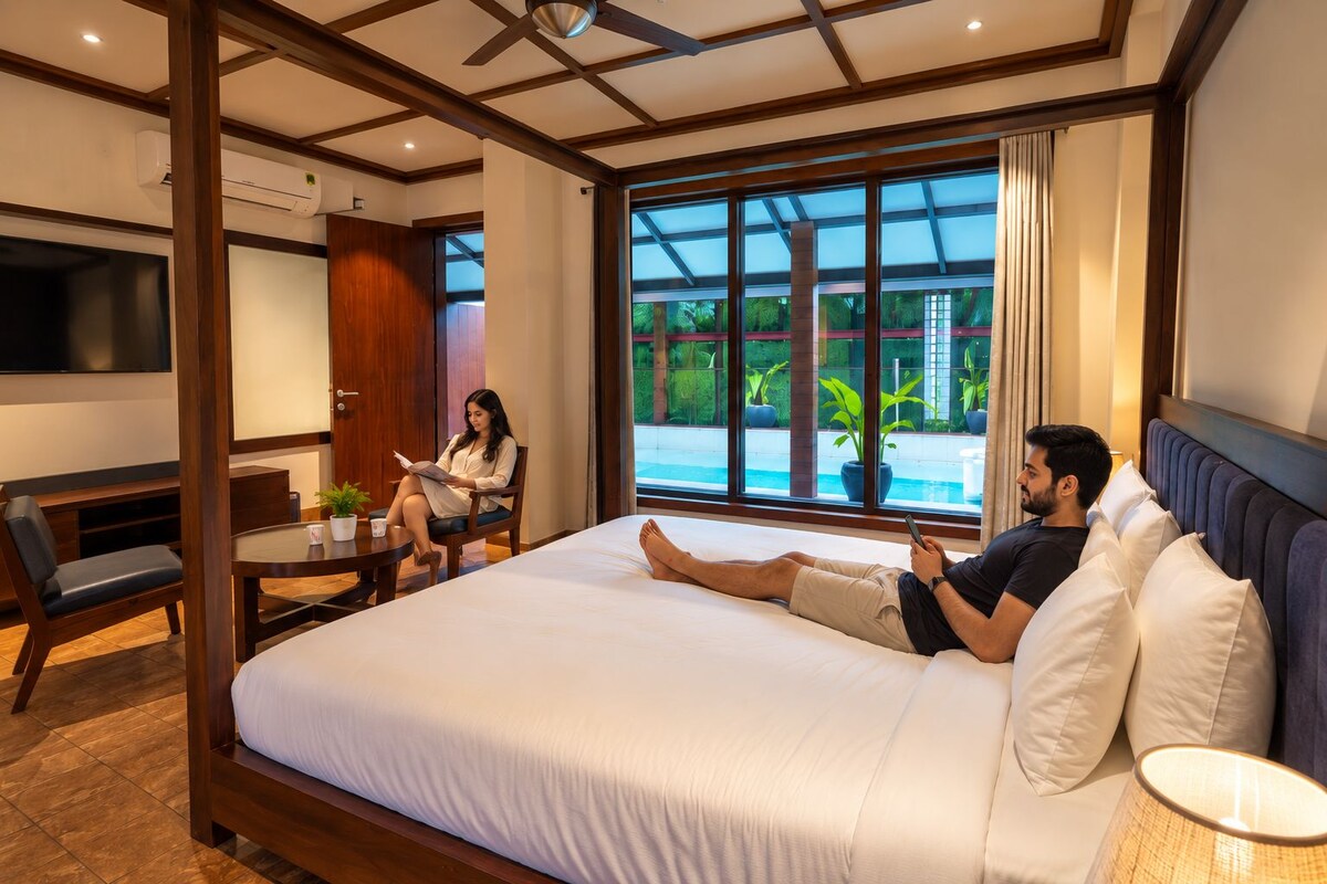 Luxury Studio Suite, Pool View | In-room safe, desk, iron/ironing board (on request), WiFi (free)
