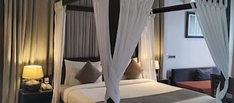 Pleasant Tree Hotels 