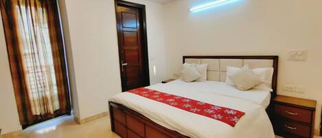 2 多间卧室、WiFi、床单