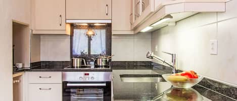 Four, lave-vaisselle