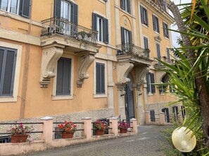 Extérieur