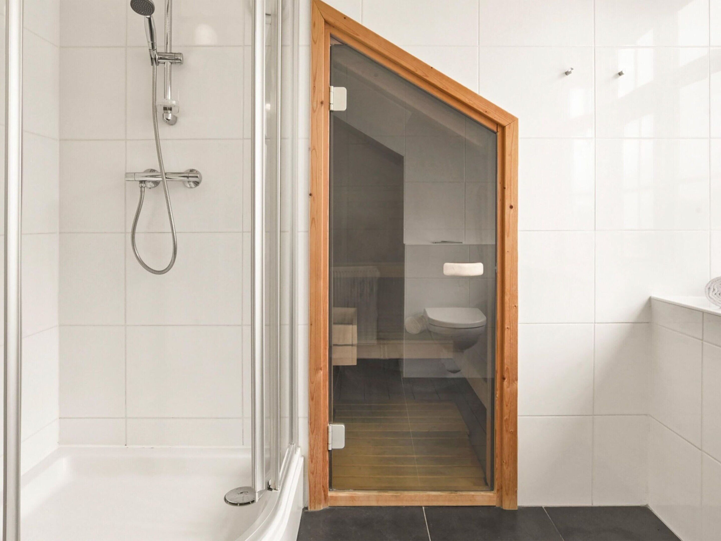 House | Bathroom