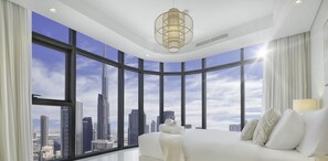 3 bedrooms, in-room safe, blackout curtains, iron/ironing board