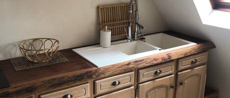 Shower, towels, soap, toilet paper