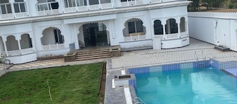 Kohinoor Hotel and Resort