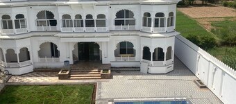 Kohinoor Hotel and Resort