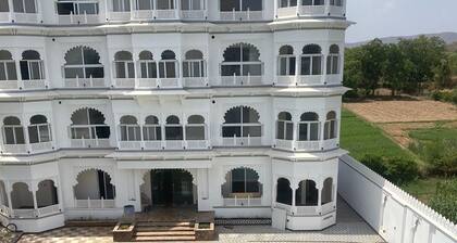 Kohinoor Hotel and Resort