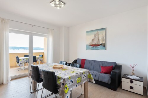 Apartment in Nevidane by the beach
