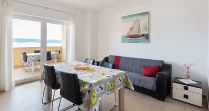 Apartment in Nevidane by the beach