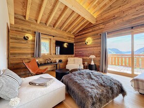 4 chambres, accès au Wi-Fi (inclus), literie fournie