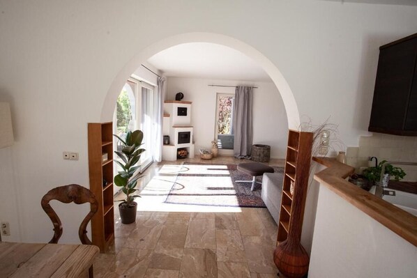 TV - Vacation home for max. 10 persons (Stein a. d. Traun)