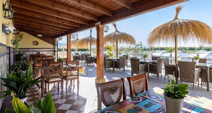 Apartamentos Avenida Tropical by Bossh! Apartments