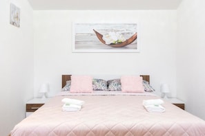 Family House, 2 Bedrooms | Soundproofing, free WiFi - Apartments Milok (Piran)