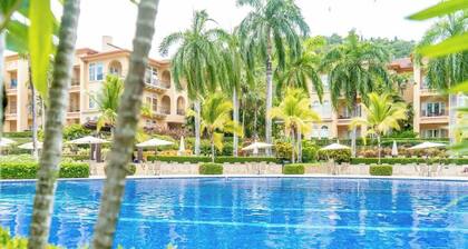 Family-Friendly Condo, Private Garden @Los Sueños