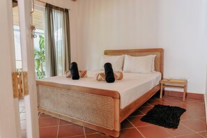 3 bedrooms, WiFi, bed sheets