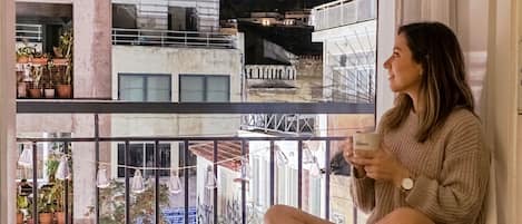 City Suite, 1 King Bed with Sofa bed, Kitchen, Hill View | View from room