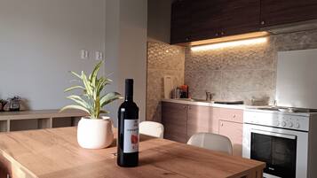 City Suite, 1 King Bed with Sofa bed, Kitchen, Hill View | Private kitchen | Espresso maker, coffee/tea maker, electric kettle, toaster