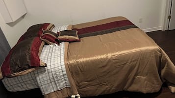 3 chambres, fer et planche Ă  repasser, Wi-Fi, draps fournis