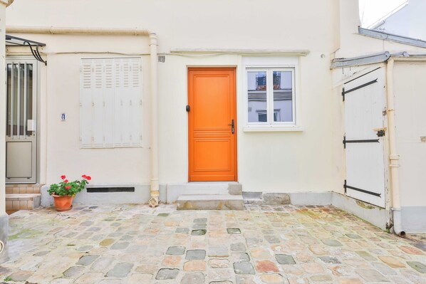 Apartment | Exterior