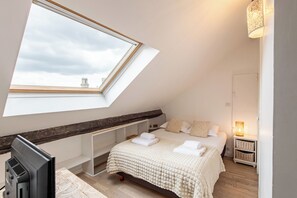 1 chambre, fer et planche à repasser, lit parapluie, Wi-Fi