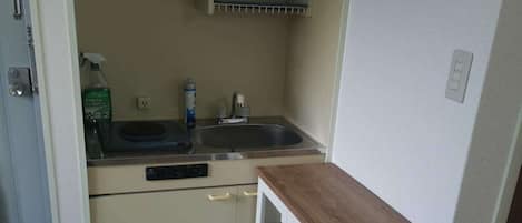 Comfort Condo, Balcony | Private kitchen