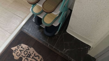 Appart'hôtel Confort, balcon | Coin séjour