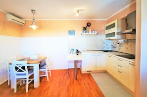 Standard Apartment, 1 Bedroom, Sea View | Private kitchen - Tiny Shell House (Piran)