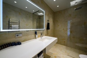 Bathroom - Roze Kūrmājas Residence (Liepaja)