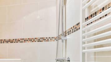 Apartemen | Kamar mandi