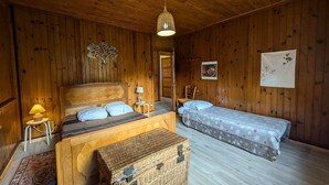 Room - 2-bedroom apartment, 5 guests, village center with parking (Arêches-Beaufort)