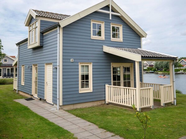 House | Exterior