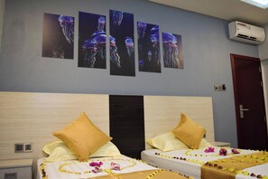 Deluxe Double or Twin Room, Garden View | Bathroom