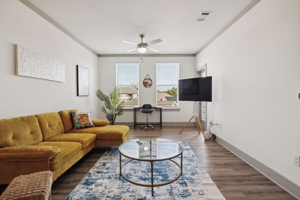Smart TV, offices