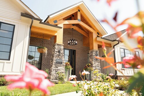 Overlook 5106 I Resort Style Living I Parking