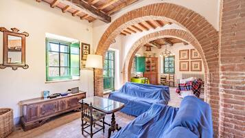 4 bedrooms