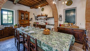 Apartment | 4 bedrooms - Semidetached Villa Shared Pool (Monteleone d'Orvieto)