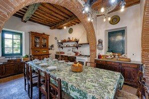 Apartment | 4 bedrooms - Semidetached Villa Shared Pool (Monteleone d'Orvieto)