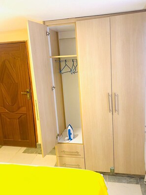 Apartament Deluxe, vistes a la ciutat | 2 dormitoris i wifi gratuïta