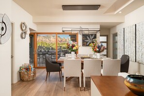 Dining - Red Rock Luxe Villa: Pool, Spa, Views, Private Courtyard (Sedona)